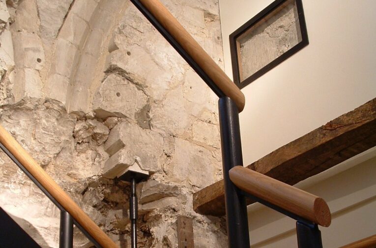 The spatial reorganisation of the Master’s Lodge to provide increased Fellows’ accommodation Jesus College made it necessary to create a new stair.
